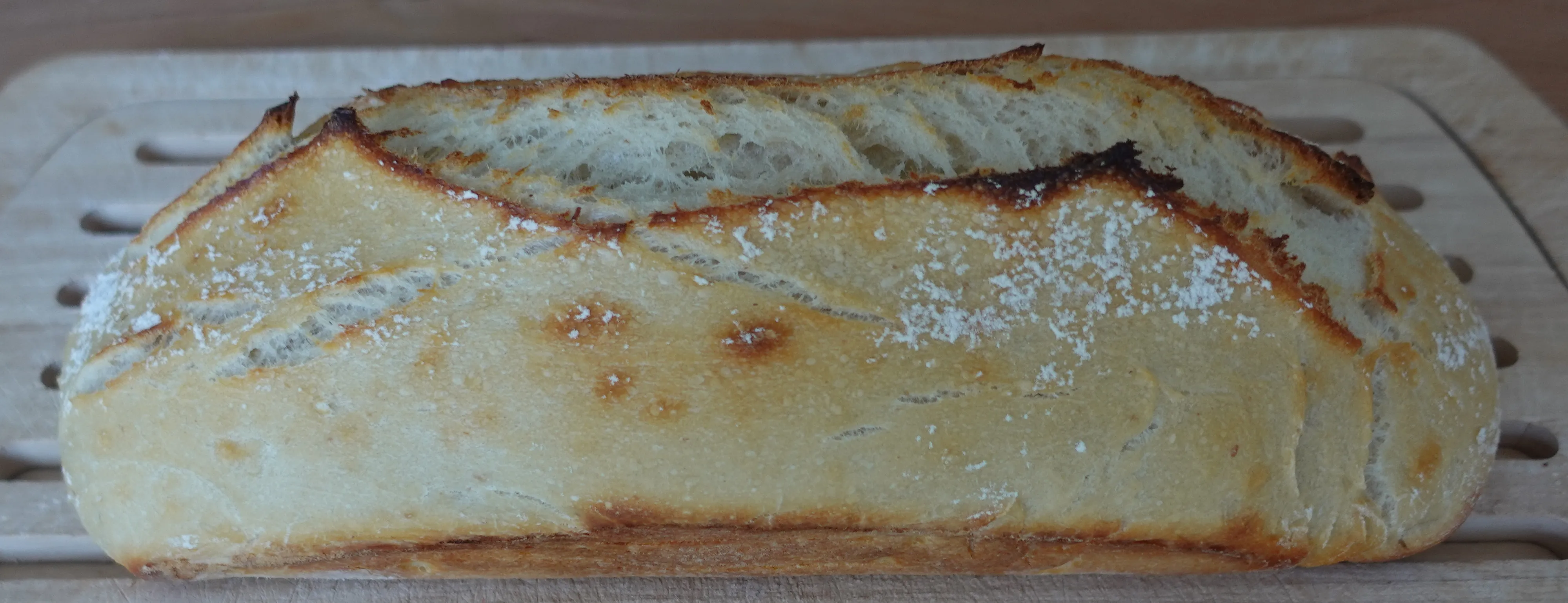 /pain-au-levain/pain-au-levain-main.webp